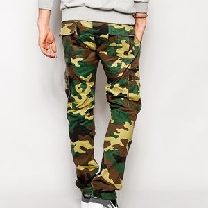 The Hundreds Men’s camo cargo pants size 34